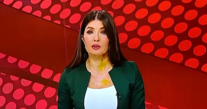 Voditeljica, RTS, Gordana Stijačić, žute mrlje/Prtsc