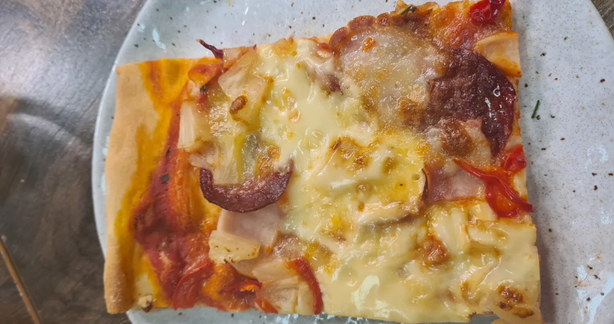 jednostavno tijesto za pizzu/