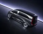 Mercedes-Benz Vision V Mercedes-Benz Vision V Aktuelna V-klasa dostupna je s električnim pogonom i sa motorom s unutra&scaron;njim sagorijevanjem. Prvi pogled na njen koncept Vision V otkriva nam da Mercedes vi&scaron;e ne želi nikom prepu&scaron;tati luksuzne prerade kombija, već će to u budućnosti raditi sam... /Mercedes-benz Ag &ndash; Communicati