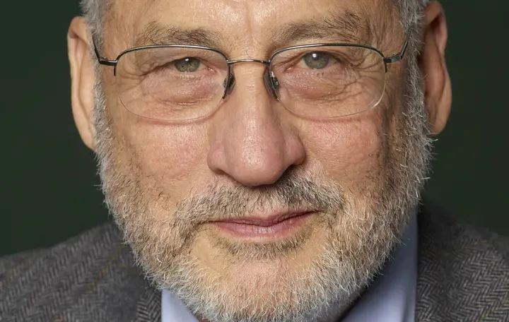 Joseph E Stiglitz/