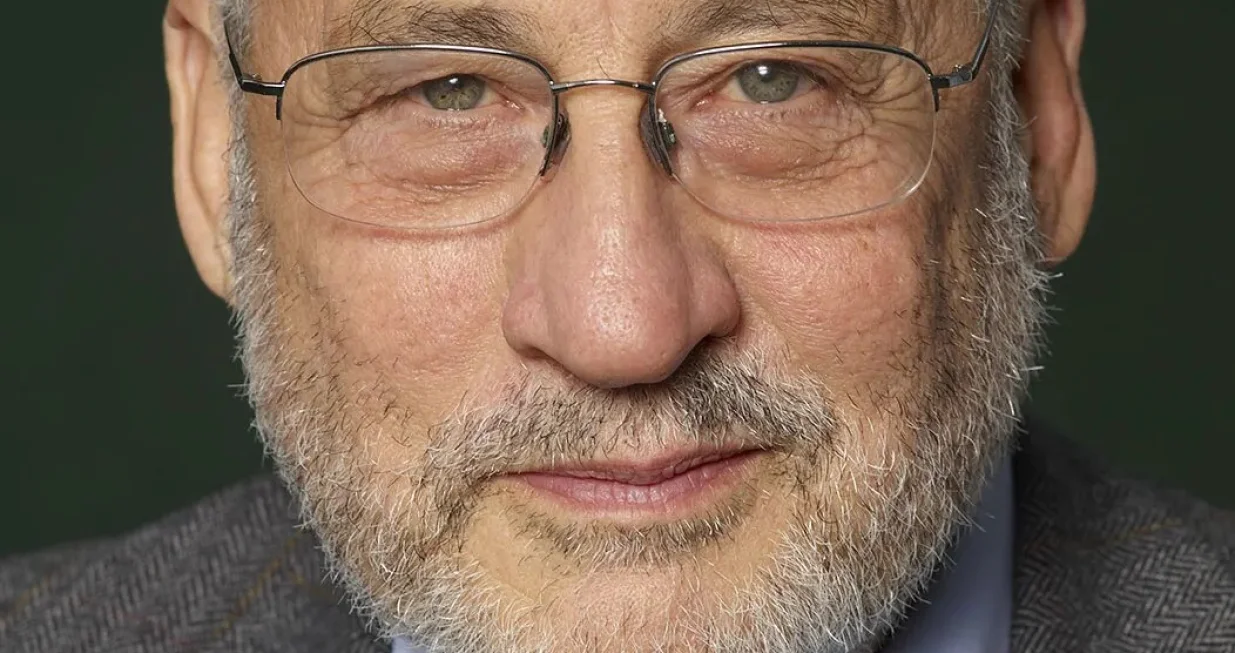Joseph E Stiglitz/