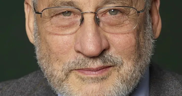 Joseph E Stiglitz/
