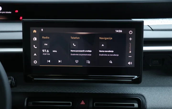 Od nekada&scaron;njeg gradskog modela, Citro&euml;n je C3 u potpunosti transformisao u moderan gradski krosover. Nova Aircross verzija dodatno pro&scaron;iruje njegovu funkcionalnost, a domaćim kupcima sada nudi i opciju s tri reda sjedi&scaron;ta, koja dodatno podiže vrijednost ovog po mnogo čemu zanimljivog automobila&hellip;adfhadfha/