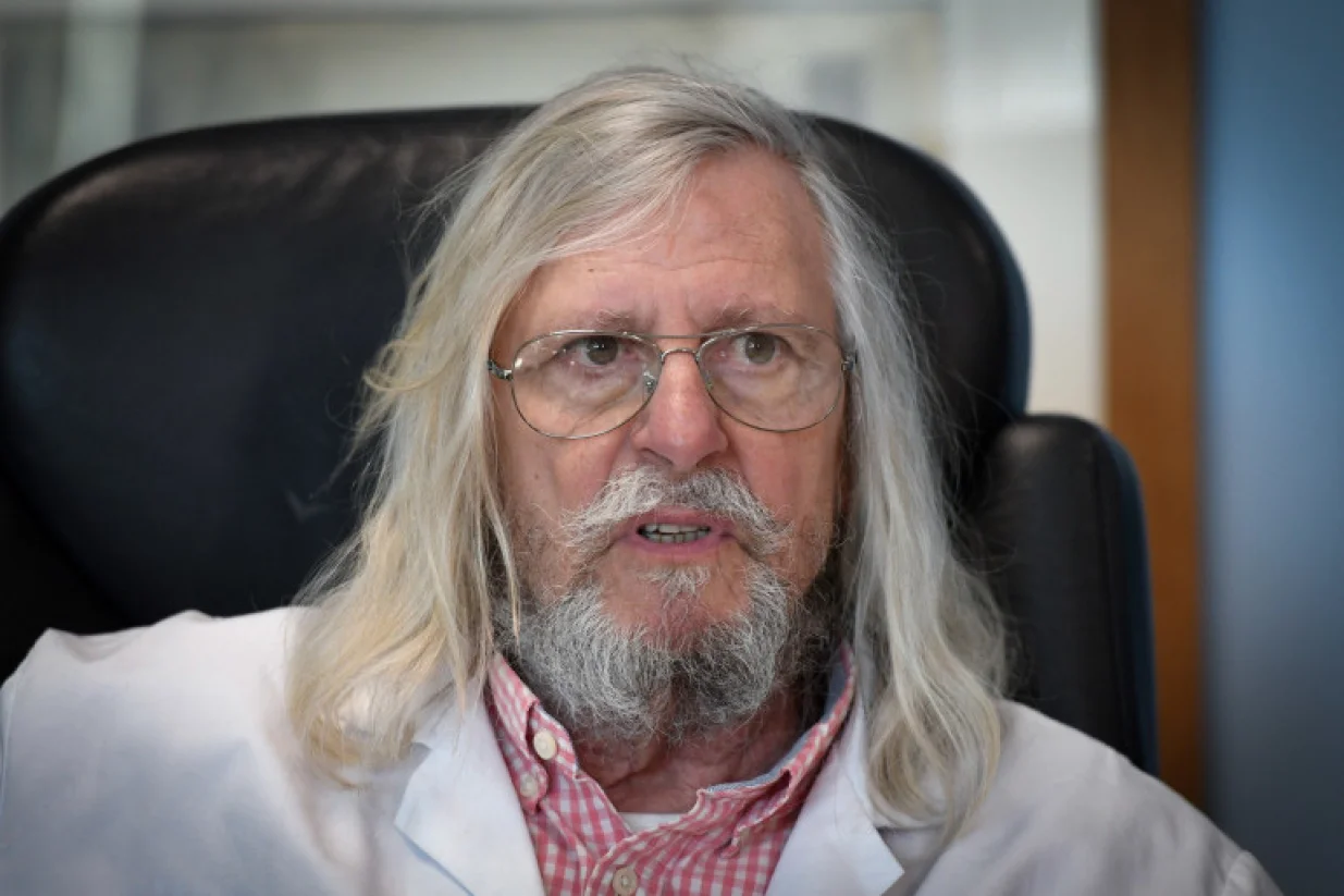 Dr. Didier Raoult je ostao bez licence/