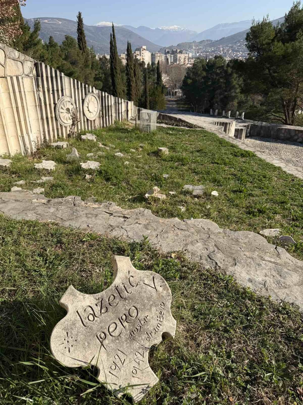 Partizansko spomen-groblje Mostar/