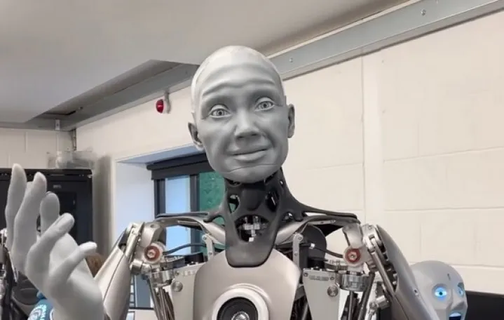 Humanoidni robot/