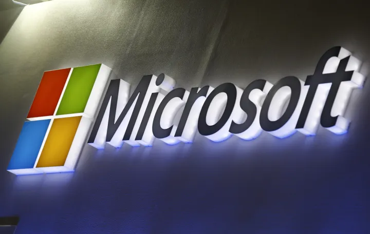 epa08963662 (FILE) - The Microsoft Windows logo at the COMPUTEX, the largest computer show in Asia, in Taipei, Taiwan, 31 May 2016 (reissued 25 January 2021). Microsoft is to release their fiscal year 2021 2nd quarter results on 26 January 2021. EPA/RITCHIE B. TONGO *** Local Caption *** 55570475/Ritchie B. Tongo