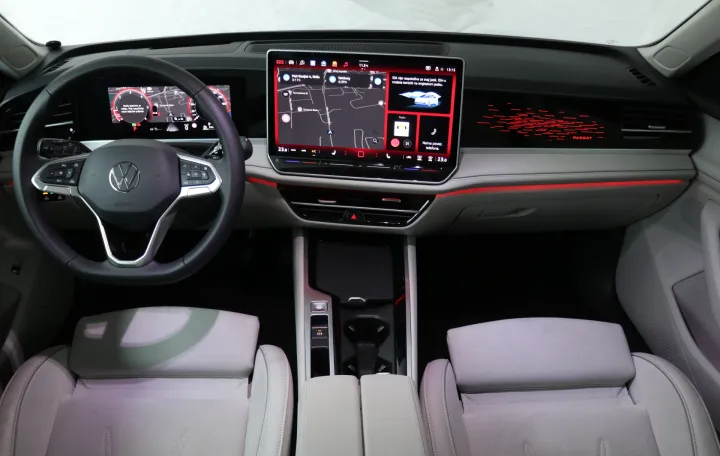 Auto svijetTest &ndash; Volkswagen Passat 2.0 TDI DSG Nekad za trgovce, a danas za biznismene asfgsfgjsfgj/