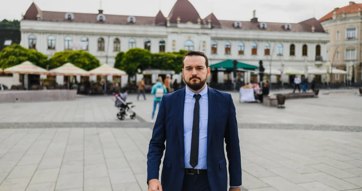 Admir Čavalić, ekonomski analitičar/