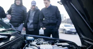 Mahalci okupljanje oldtajmeri automobili/Damir Deljo