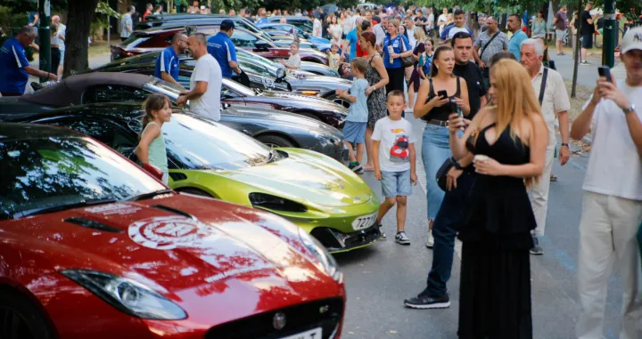 A driving force prikaz egzoticnih automobila/Damir Deljo