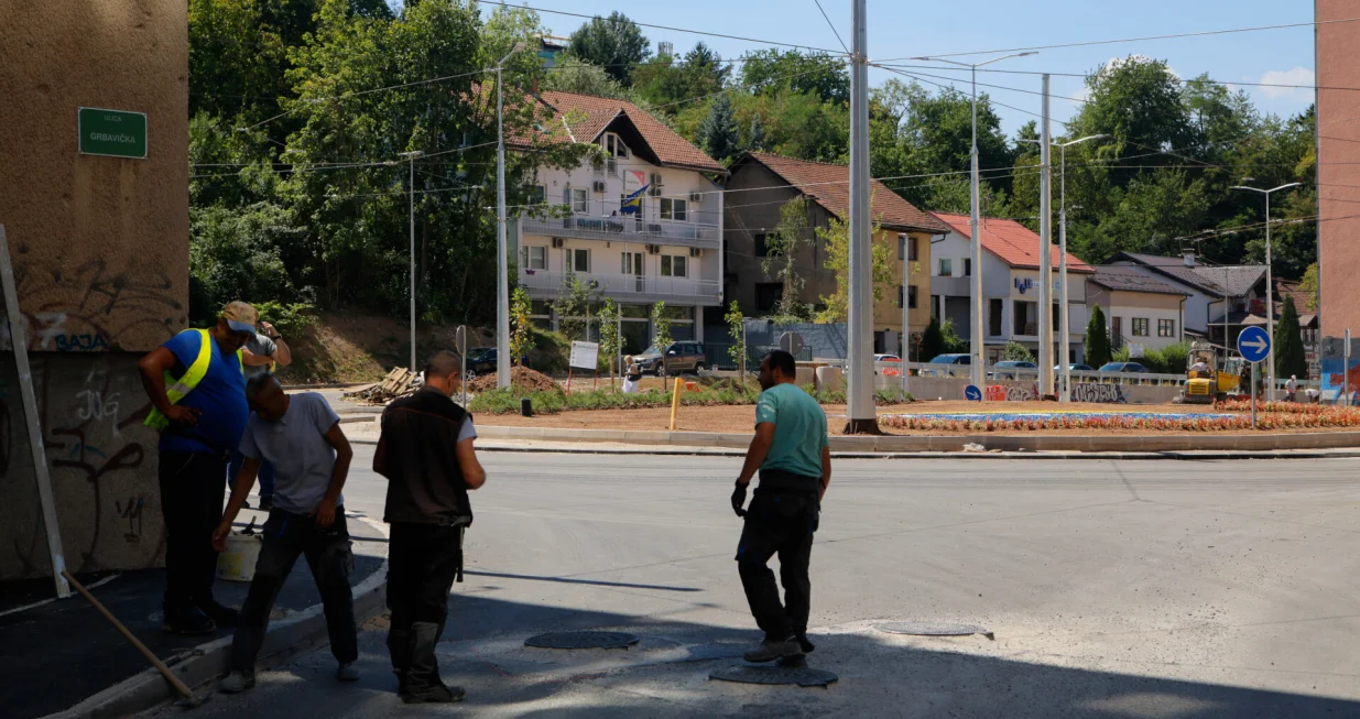 Zavrsni radovi na kruznom toku Grbavica/Damir Deljo