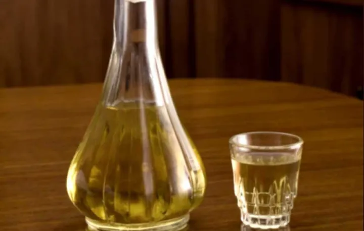 Rakija protiv Korone/